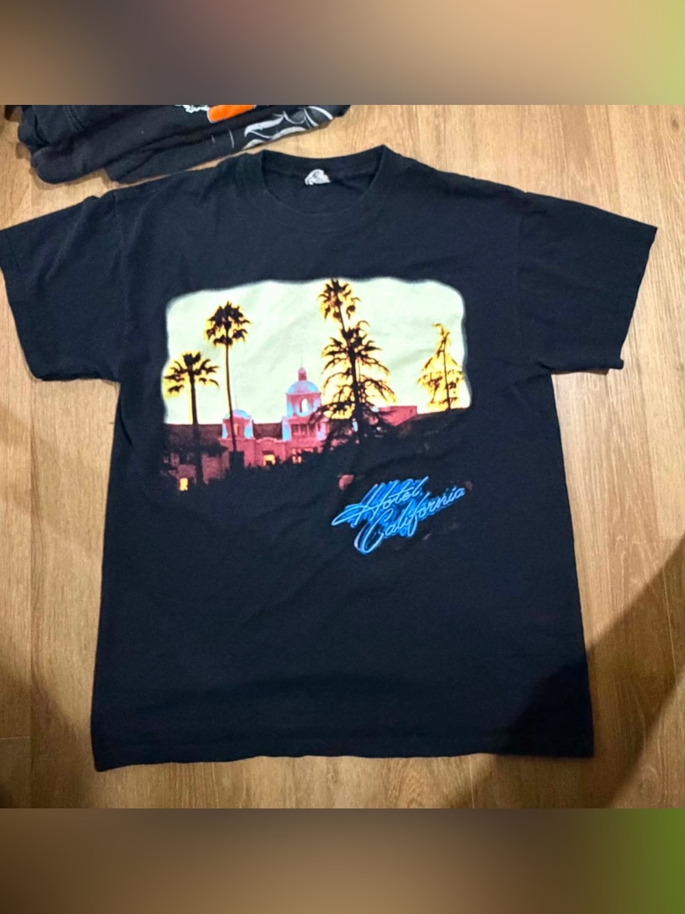 Eagles 'Hotel California' black graphic T-shirt mens